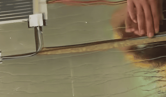 Делаем вырезы под электрический кабель